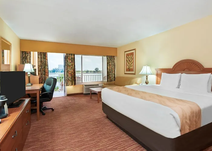 Dolphin Sands Clearwater Beach, An Ascend Collection Clearwater Beach