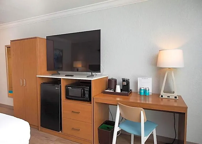 Dolphin Sands Clearwater Beach, An Ascend Collection 4*